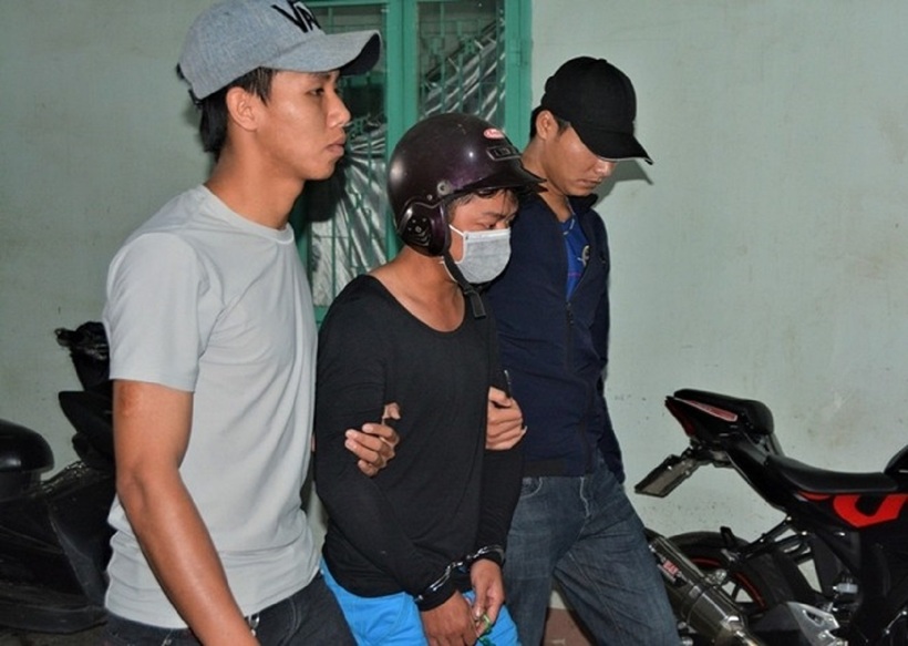 Đối tượng Lương Hoàng Vũ tại buổi thực nghiệm hiện trường. Ảnh: Công an Nhân dân