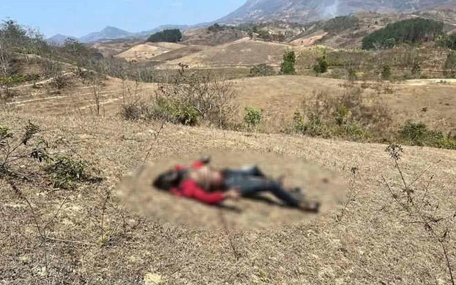 Hiện trường vụ phát hiện xác chết trên đồi tại huyện Nậm Pồ, tỉnh Điện Biên. Ảnh: Lao Động