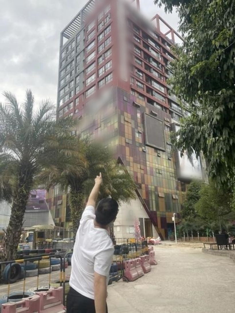 Trung tâm thương mại nơi người phụ nữ quyên sinh. Ảnh: 163