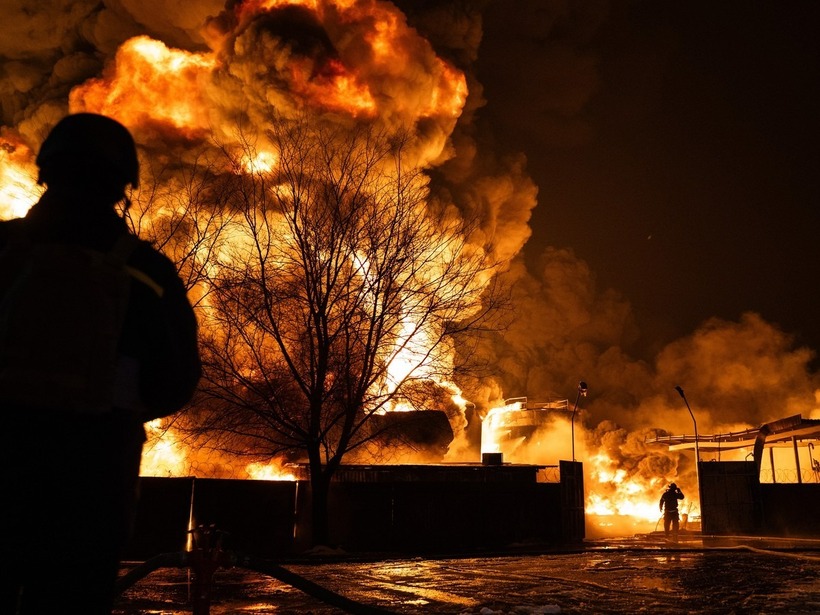 Nga tấn công 13 tỉnh Ukraine bằng máy bay không người lái. Ảnh: Reuters