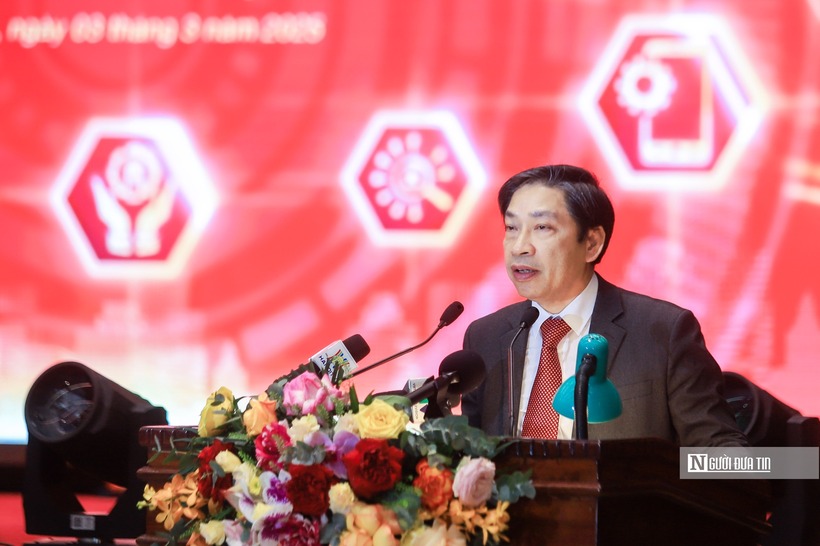 Trưởng ban Cơ yếu Chính phủ Vũ Ngọc phát biểu tại hội nghị.