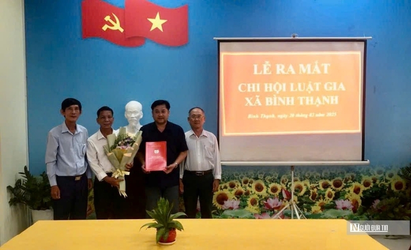 Lễ ra mắt Chi hội Luật gia xã Bình Thạnh.
