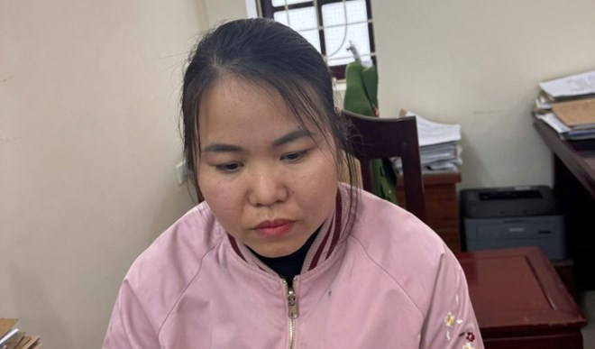 Đối tượng Phạm Thị Thủy bị bắt vì đem xe thuê đi bán. Ảnh: Lao Động