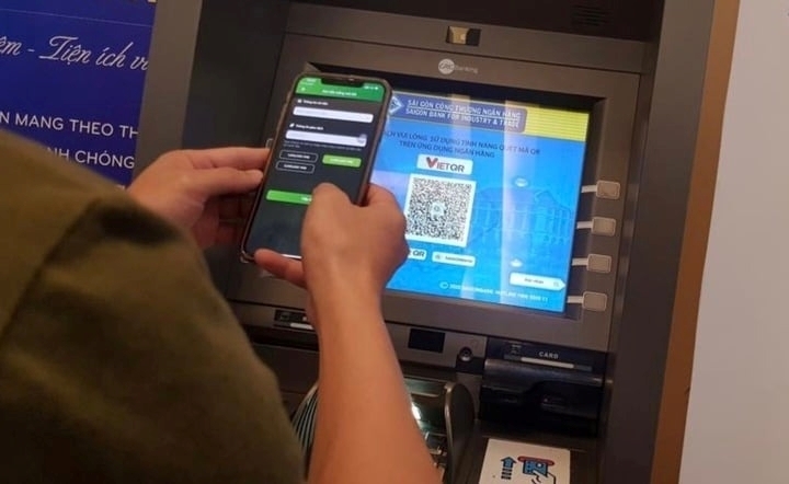 Nhiều người vẫn còn thắc mắc liệu thẻ phi vật lý có thể rút tiền mặt hay không?