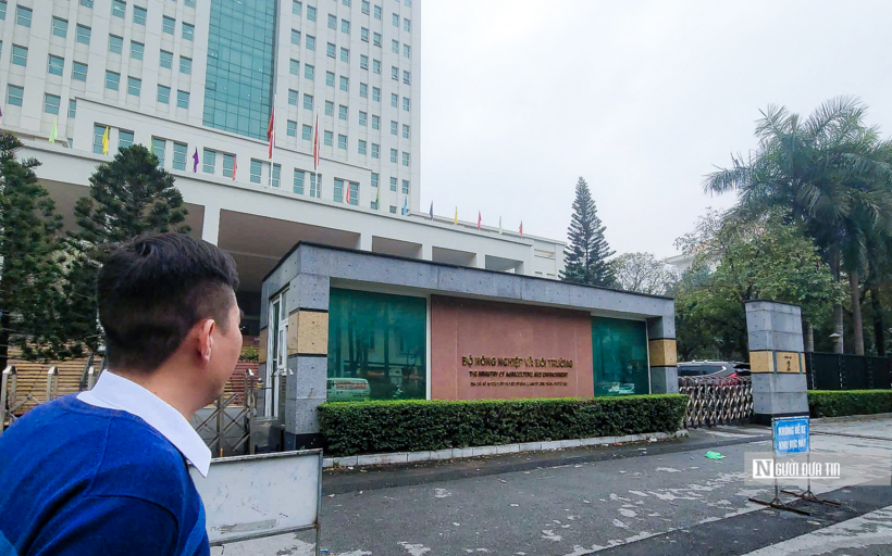 Bộ Nông nghiệp và Môi trường có trụ sở chính tại số 10 Tôn Thất Thuyết, quận Nam Từ Liêm, Hà Nội. Bộ có 30 đơn vị, trong đó có 26 đơn vị hành chính giúp Bộ trưởng thực hiện chức năng quản lý nhà nước. Bộ trưởng Bộ Nông nghiệp và Môi trường là ông Đỗ Đức Duy.