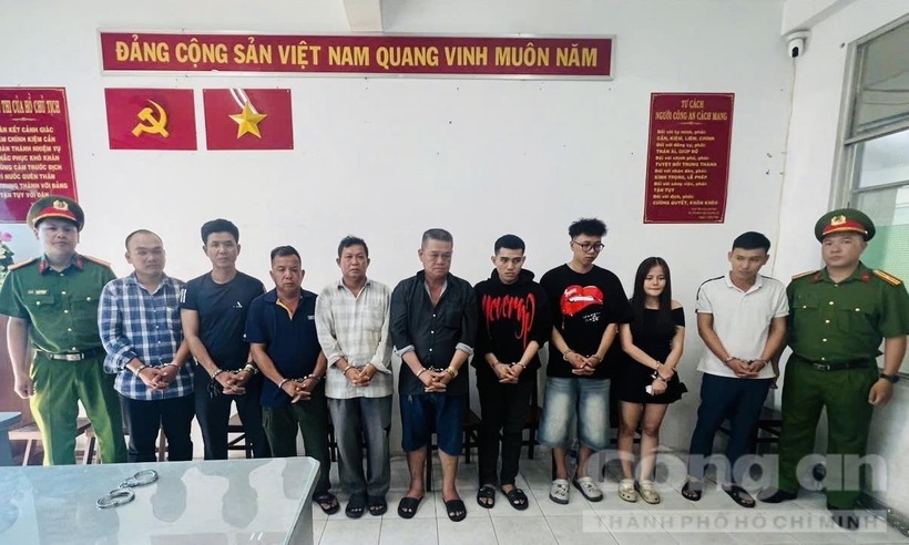 9 đối tượng bị bắt khẩn cấp. Ảnh: Chuyên trang Công An TP.HCM