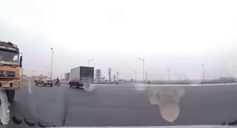 Hiện trường sau vụ tai nạn. Ảnh chụp màn hình