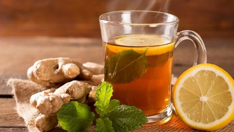 Uống một tách trà gừng vào buổi sáng hoặc sau bữa ăn có thể tăng cường quá trình chuyển hóa chất béo và giúp giảm mỡ gan. Ảnh minh họa.