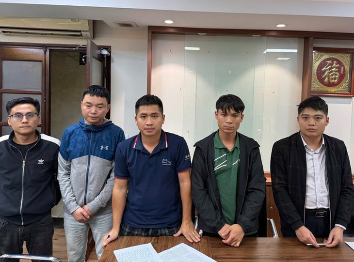 Các bị cáo trong vụ án. Ảnh: Tuổi Trẻ