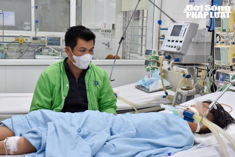 Bệnh nhi rơi vào hôn mê sau cơn đau đầu dữ dội.