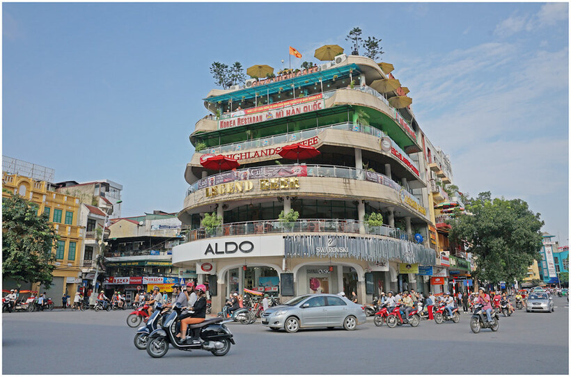 Toà nhà "Hàm cá mập"