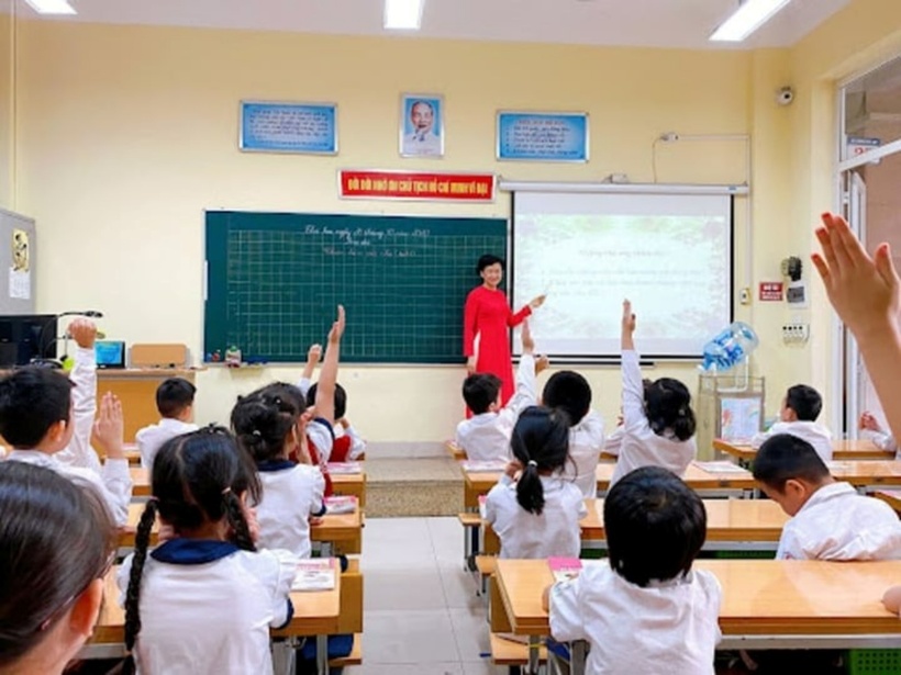 Hiện tại, chỉ giáo viên tiểu học bắt buộc có tiết dự giờ và phải sử dụng sổ dự giờ.. Ảnh minh họa: VTC News