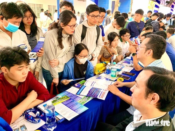 Năm 2025 Bộ GD&ĐT bỏ quy định về xét tuyển sớm, các trường có thể xét tuyển thẳng theo quy chế của Bộ. Ảnh minh họa: Tuổi trẻ Online
