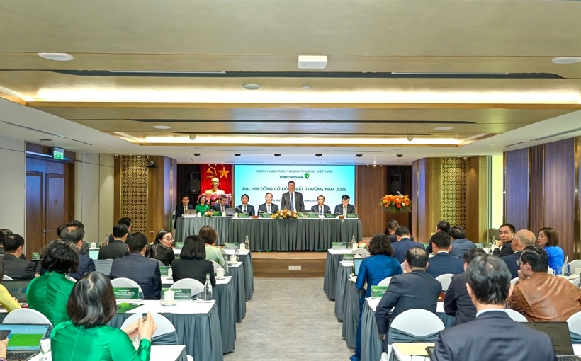 Ban Chủ tọa điều hành Đại hội đồng cổ đông bất thường Vietcombank tháng 3/2025