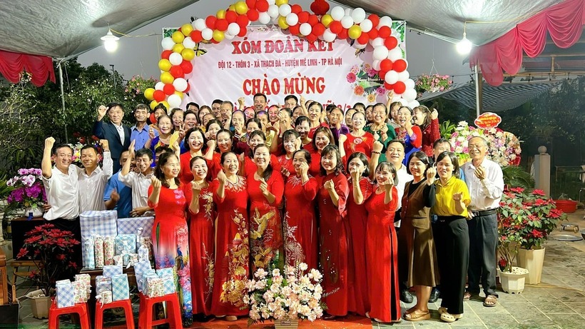 Không khí tưng bừng trong buổi tiệc mừng 8/3. Ảnh: Báo Dân trí.