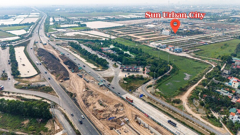 Sun Urban City với vị trí lý tưởng, "tâm điểm" giao thoa các tuyến giao thông trọng điểm, cách Hà Nội chỉ khoảng 50km.