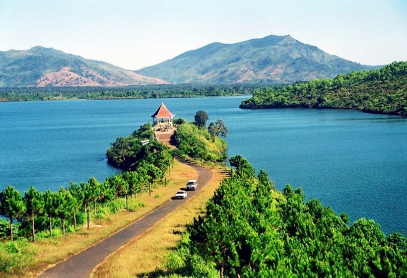 Biển Hồ Tơ Nưng