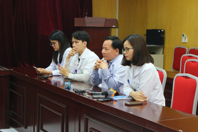 Các bác sĩ chia sẻ về hành vi tự gây thương tích