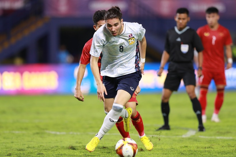 Tuyển Lào chốt danh sách 28 cầu thủ cho vòng loại Asian Cup với 3 tân binh nhập tịch từ châu Âu, Mỹ.