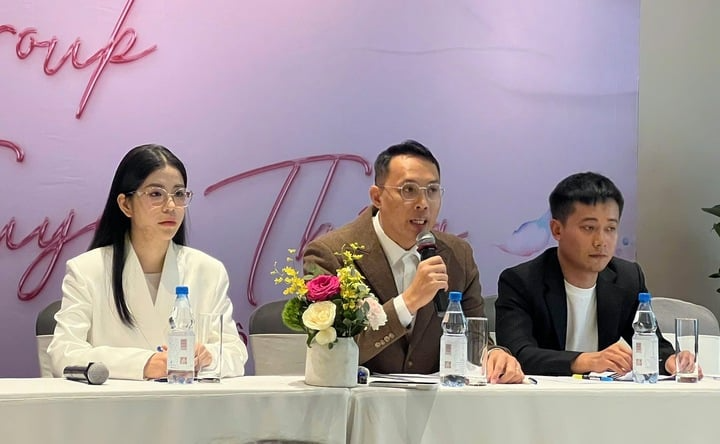 Hằng Du Mục và Quang Linh Vlogs xin lỗi về việc quảng cáo lố sản phẩm. Ảnh: VTC News