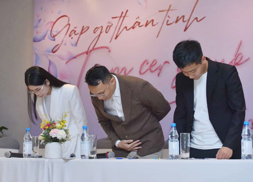 Các thành viên CER gửi lời xin lỗi đến toàn thể khách hàng.