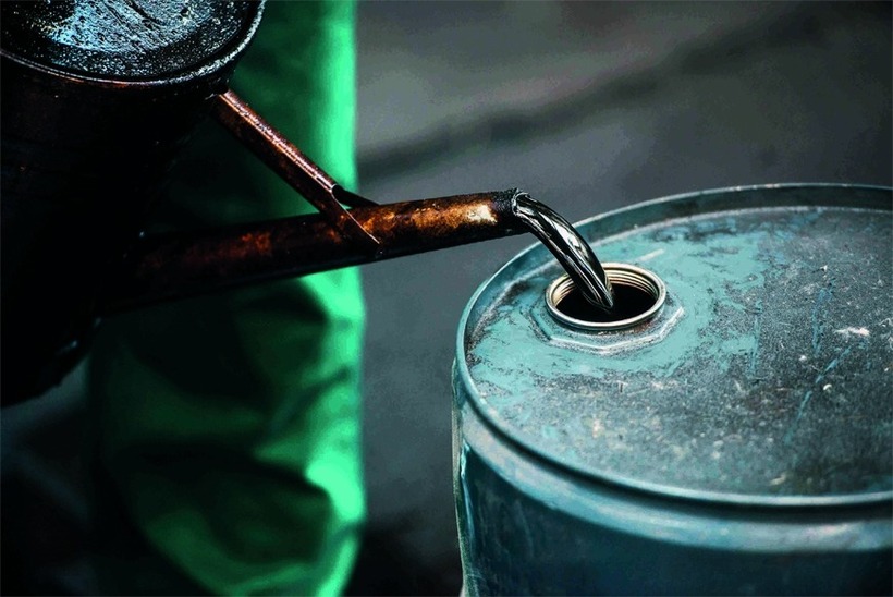 Giá dầu bắt đầu tuần mới bằng cách kéo dài đà tăng của phiên giao dịch cuối cùng trong tuần trước. (Ảnh minh họa: Caspian News)