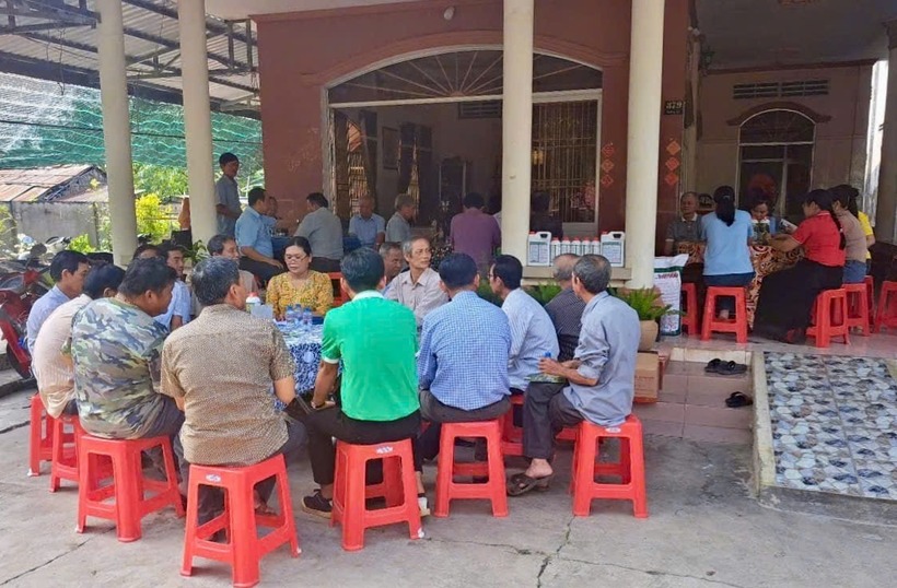 Quang cảnh buổi tuyên truyền pháp luật tại Hội quán Thuận Mỹ, thị trấn Mỹ Thọ, huyện Cao Lãnh, tỉnh Đồng Tháp.