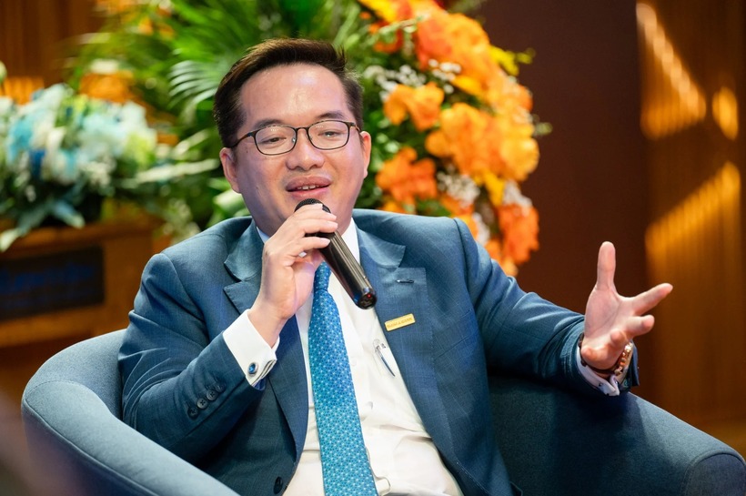 Ông Võ Hoàng Hải - Phó Tổng Giám đốc Nam A Bank chia sẻ tại hội thảo.