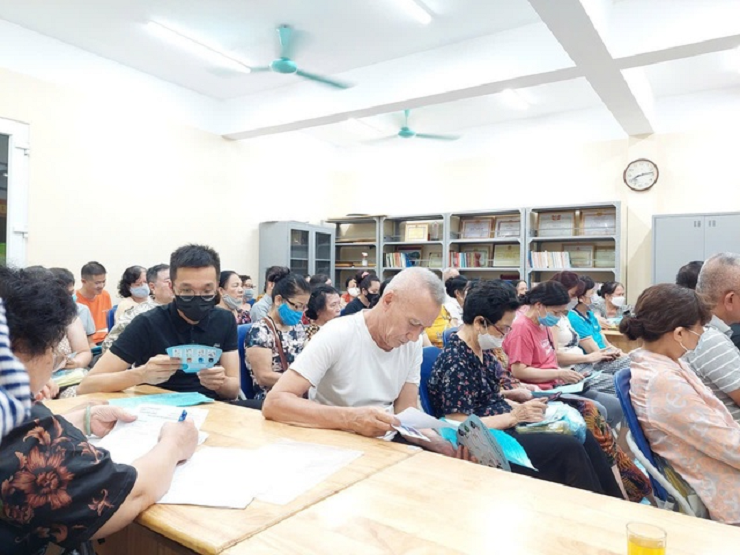 70 hộ gia đình dự Hội nghị tuyên truyền Luật Bảo vệ môi trường 2020, hướng dẫn phân loại chất thải rắn sinh hoạt tại nguồn.