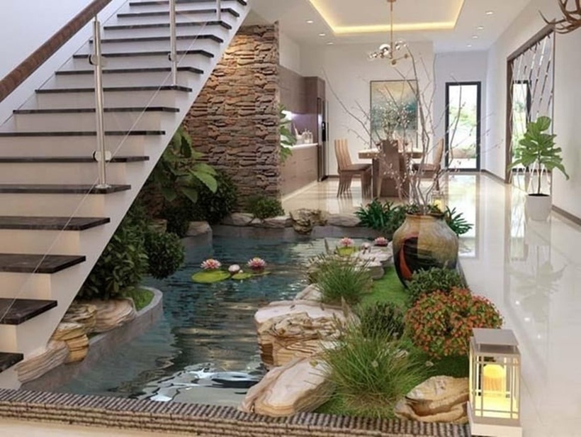 Tiểu cảnh giếng trời không chỉ là điểm nhấn kiến trúc độc đáo mà còn là không gian thư giãn lý tưởng trong ngôi nhà.