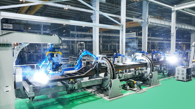 Hệ thống robot hàn tự động tại Trung tâm Cơ khí.jpg