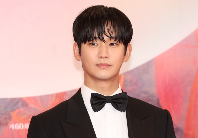 Kim Soo Hyun