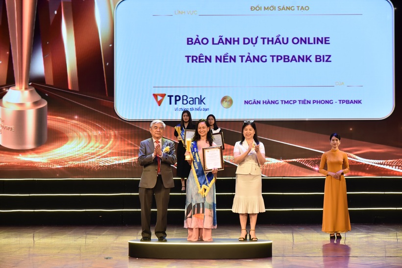 TPBank lập “hat-trick” giải thưởng tại Lễ vinh danh và trao giải thưởng Sao Khuê 2024 - 3