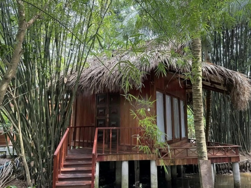 Cách đặt tên cho từng căn phòng của Vân Trang cũng vô cùng đặc biệt, không phải những cái tên hoa mĩ mà là nhà dì Ba, nhà cậu Tư, nhà má Năm, nhà má Sáu...
