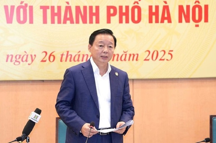 Phó Thủ tướng Trần Hồng Hà giao các đơn vị khẩn trương thành lập Ban chỉ đạo về giải quyết ô nhiễm không khí cho Hà Nội trong tháng 4 (Ảnh: Phạm Linh).