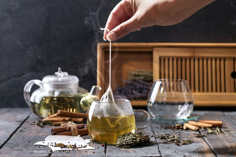 Trà xanh là một trong những loại đồ uống tốt nhất cho thận vì chứa nhiều catechin, loại chất chống ô xy hóa có tác dụng giảm viêm trong cơ thể.