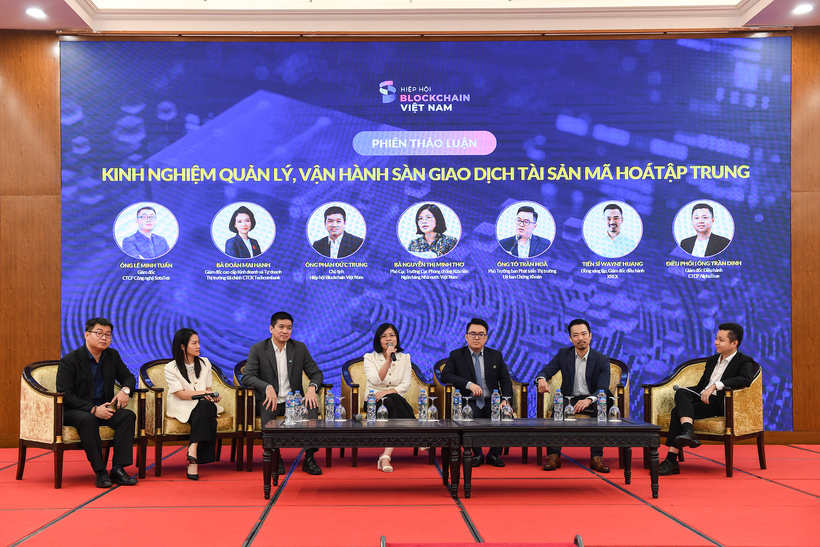 Đại diện cơ quan quản lý Nhà nước và chuyên gia chia sẻ tại Hội thảo.