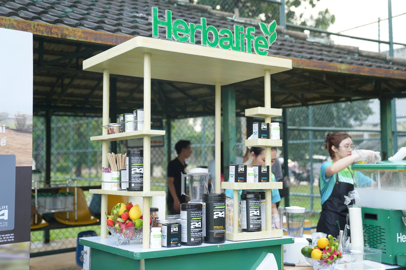 Herbalife Việt Nam đồng hành cùng các Đội Tuyển Bóng Đá Quốc Gia VN chuẩn bị cho mùa giải mới 2025 - 2