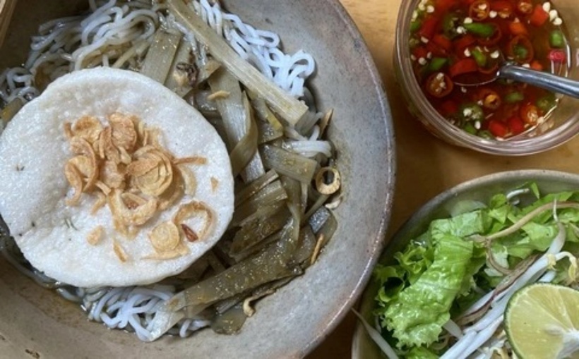 Sở dĩ bún cua thối Gia Lai "kén khách" là do mùi vị đặc trưng của mắm cua lên men.