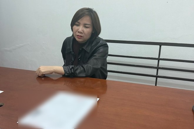 Hoàng Thị Giàng bị bắt giữ khi đang lẩn trốn tại TP.Cẩm Phả, tỉnh Quảng Ninh. Ảnh: Lao Động