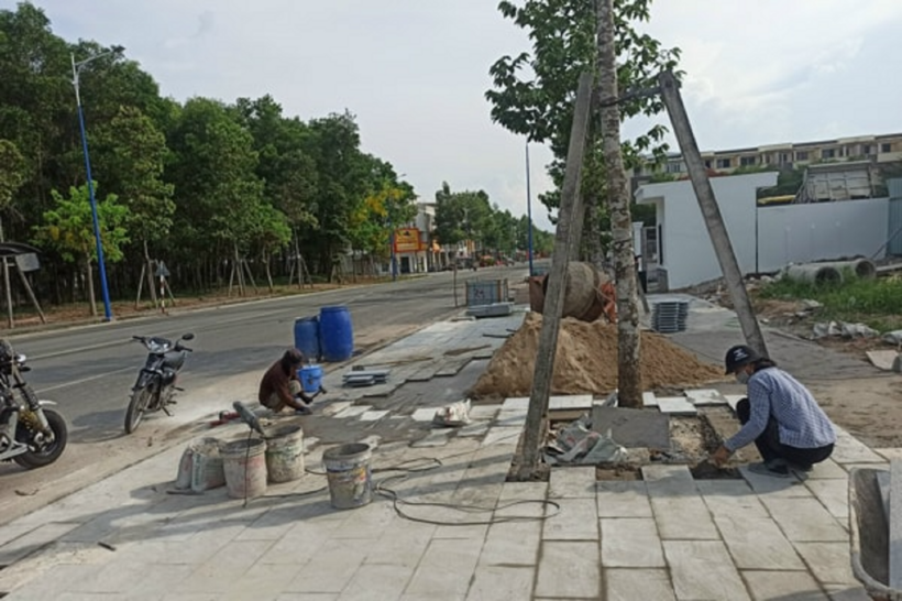 Vỉa hè đang thi công. Ảnh minh họa