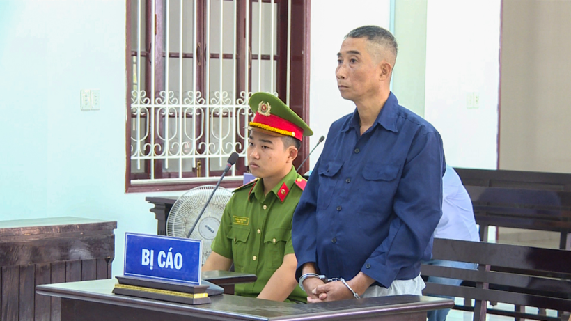 Bị cáo Nguyễn Hoàng Minh tại tòa. Ảnh: Công an tỉnh Vĩnh Long