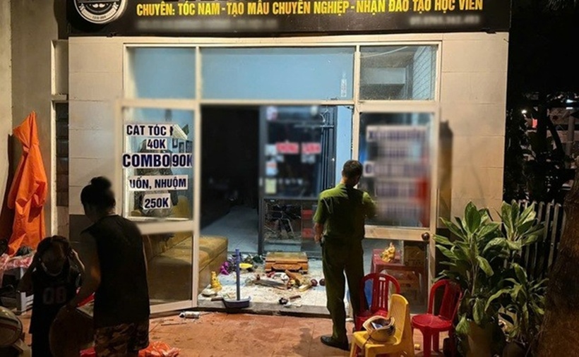 Tiệm cắt tóc ở Hội An nơi xảy ra sự việc. (Ảnh: Công an Quảng Nam)