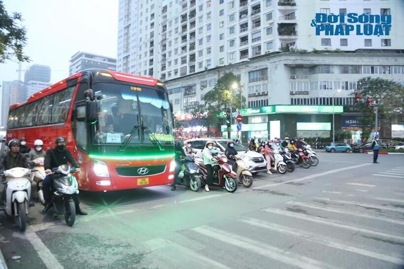 Nghị định 168 có hiệu lực từ ngày 1/1/2025, trong đó nhiều lỗi vi phạm giao thông tăng mức xử phạt lên gấp nhiều lần so với quy định cũ.