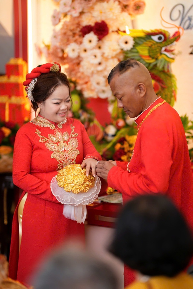 Cặp đôi đã quen nhau cách đây hơn 11 năm, khi chị Kim Thy sang Mỹ sống và làm việc. Ảnh: Vietnamnet.