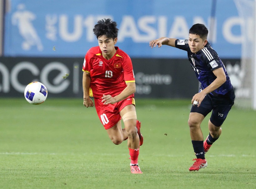 Người hùng của U17 Việt Nam bị kiểm tra doping sau trận hòa trước Nhật Bản.