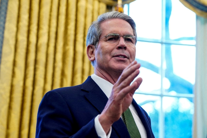 Bộ trưởng Tài chính Mỹ Scott Bessent mô tả quyết định hoãn áp thuế của Tổng thống Trump là một phần trong kế hoạch dài hạn nhằm khuyến khích các nước đàm phán. Ảnh: Reuters