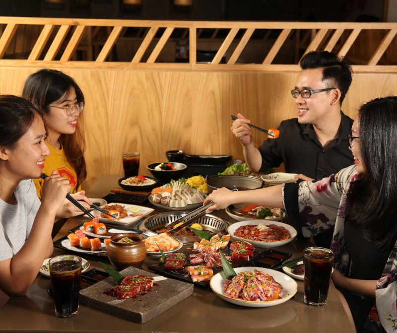 Hãy tô điểm thêm những bữa tiệc ấm áp bên gia đình hay những buổi hẹn hò tinh tế cùng thẻ tín dụng quốc tế HDBank