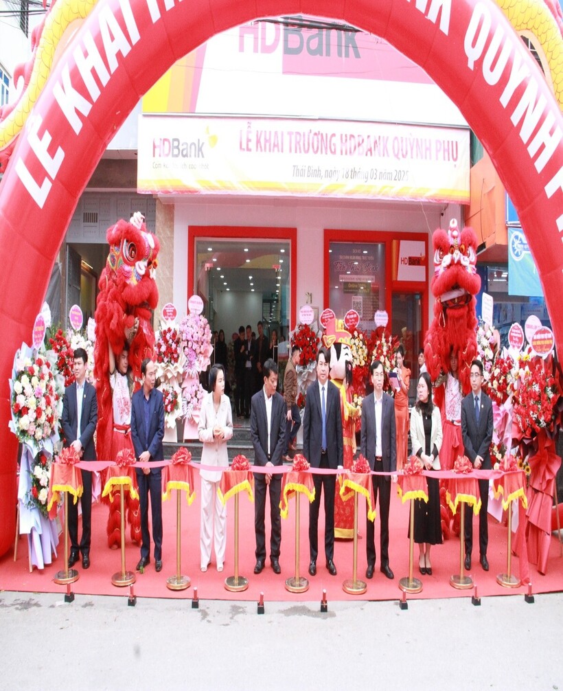 Phòng giao dịch Quỳnh Phụ đi vào hoạt động, HDBank đã có 37x điểm kinh doanh trên cả nước.