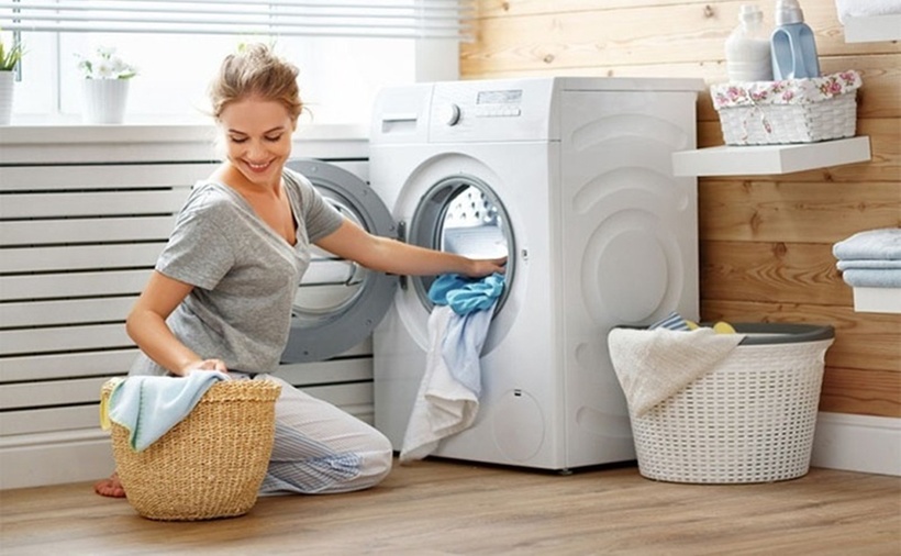 Khi lựa chọn bất kỳ loại sản phẩm giặt tẩy nào, bạn cũng nên xem xét các yếu tố khác như thành phần thân thiện với môi trường, các chứng nhận an toàn cho da, và hương thơm yêu thích.